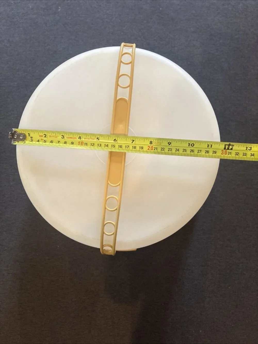 Vintage Tupperware Round Cake Taker Holder Carrier with Handle Yellow 1256-2